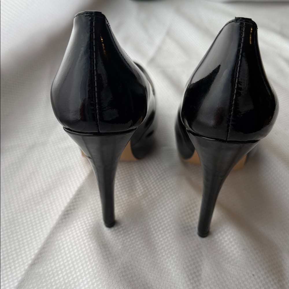 Brian Atwood Black Leather Women's Pumps - Size 37 (US 6.5) - Made in Italy - Picture 4 of 7